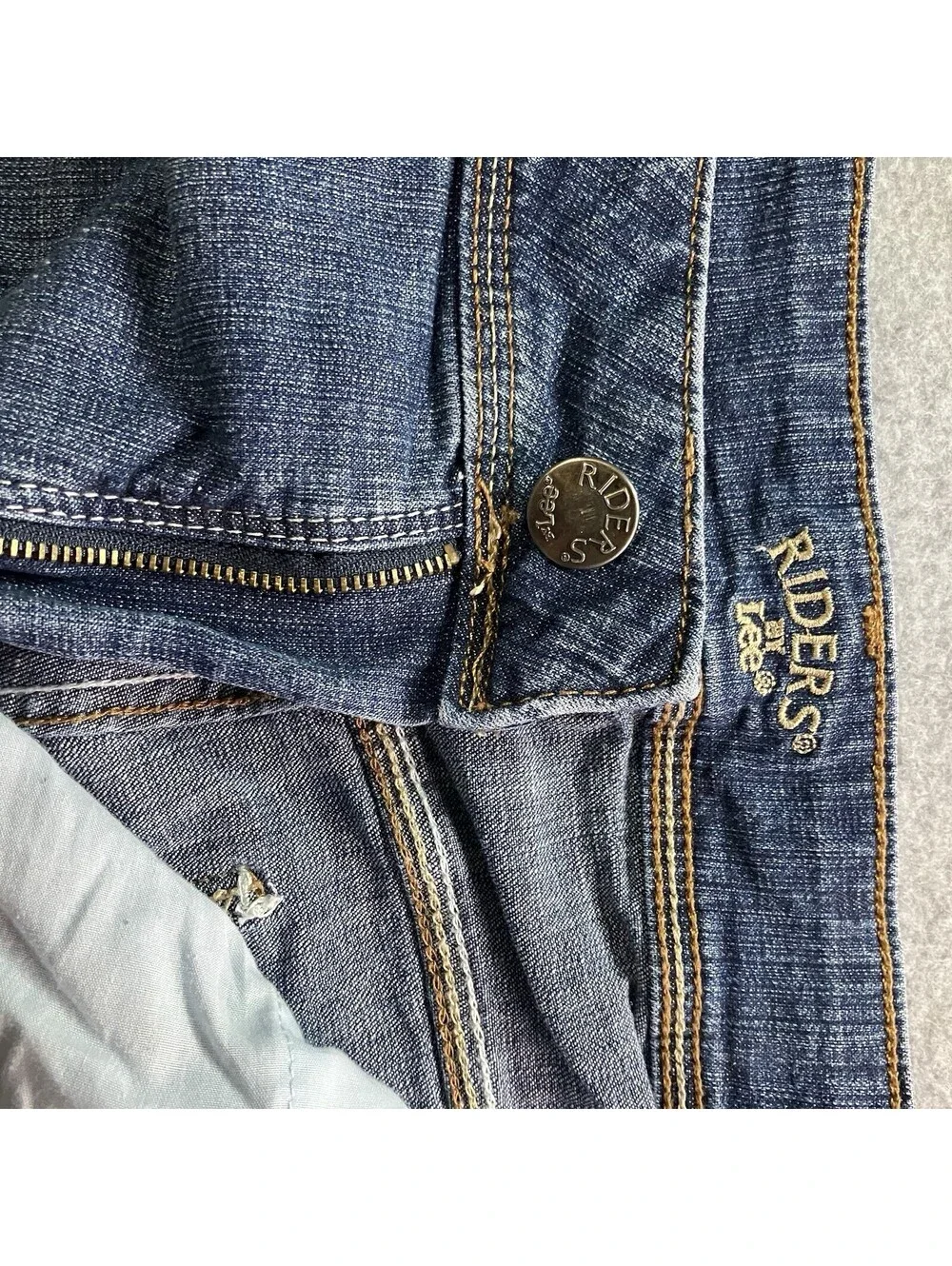 Lee product pair